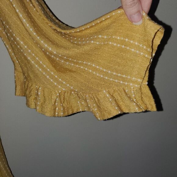 W5 NWT MUSTARD AND WHITE VERTICAL STRIPE BLOUSE WITH WIDE SLEEVES SIZE XL - Picture 4 of 5